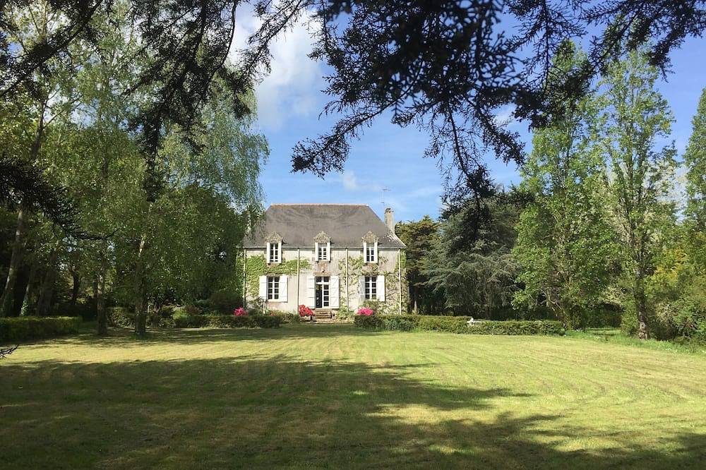 Entre el Atlántico y el Golfo de Morbihan, casa tranquila, a 15 minutos de la playa in Surzur, Côte des Mégalithes