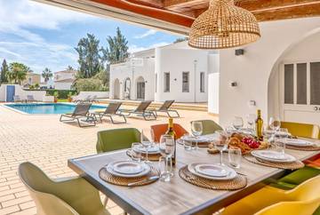 Villa voor 10 Personen in Alvor, Faro District, Afbeelding 4