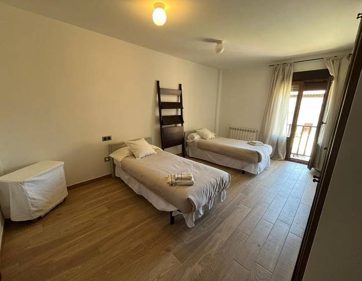 Gîte pour 5 personnes, avec vue et terrasse, animaux acceptés à Vinuesa - 3