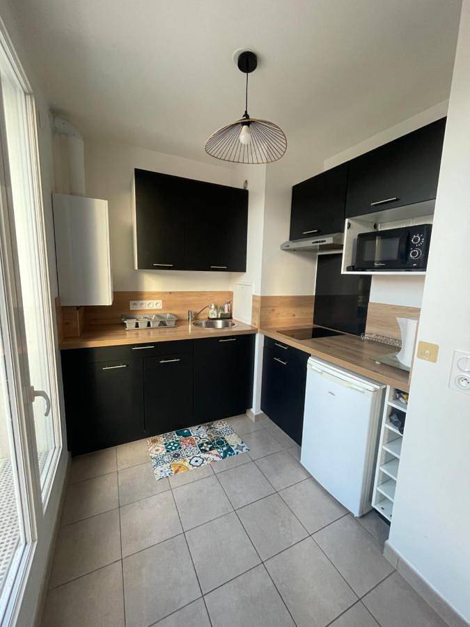 Appartement entier, One-Bedroom Apartment in Vaujours, Seine-Saint-Denis