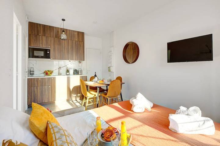 Ganze Wohnung, Tbs 139 - Elegant and refined apartment in Bagnolet, Seine-Saint-Denis