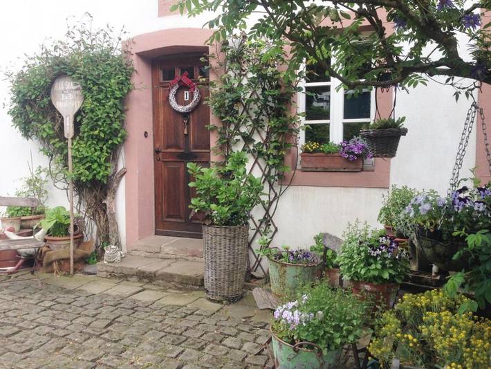 B&b voor 2 personen, with Terras and Tuin as well as Uitzicht in de Eifel
