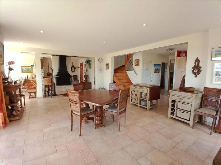 Location de vacances pour 6 personnes, avec jardin et vue à Marcilly - 3