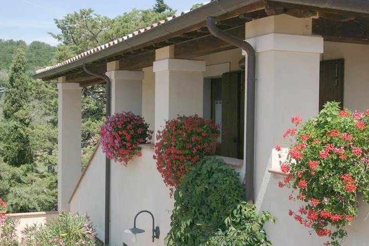 Location de vacances pour 2 personnes, avec piscine et jardin, animaux acceptés à Trevi - 2