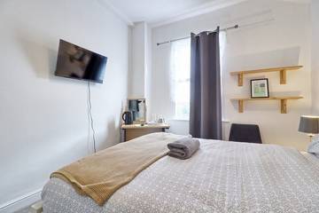 Apartment for 9 People in Southend-on-Sea, East of England, Photo 3