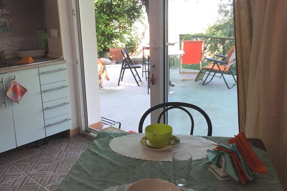Relajarse, Val Rosandra, paseos, animales bienvenidos y niños. in San Dorligo della Valle, Carso