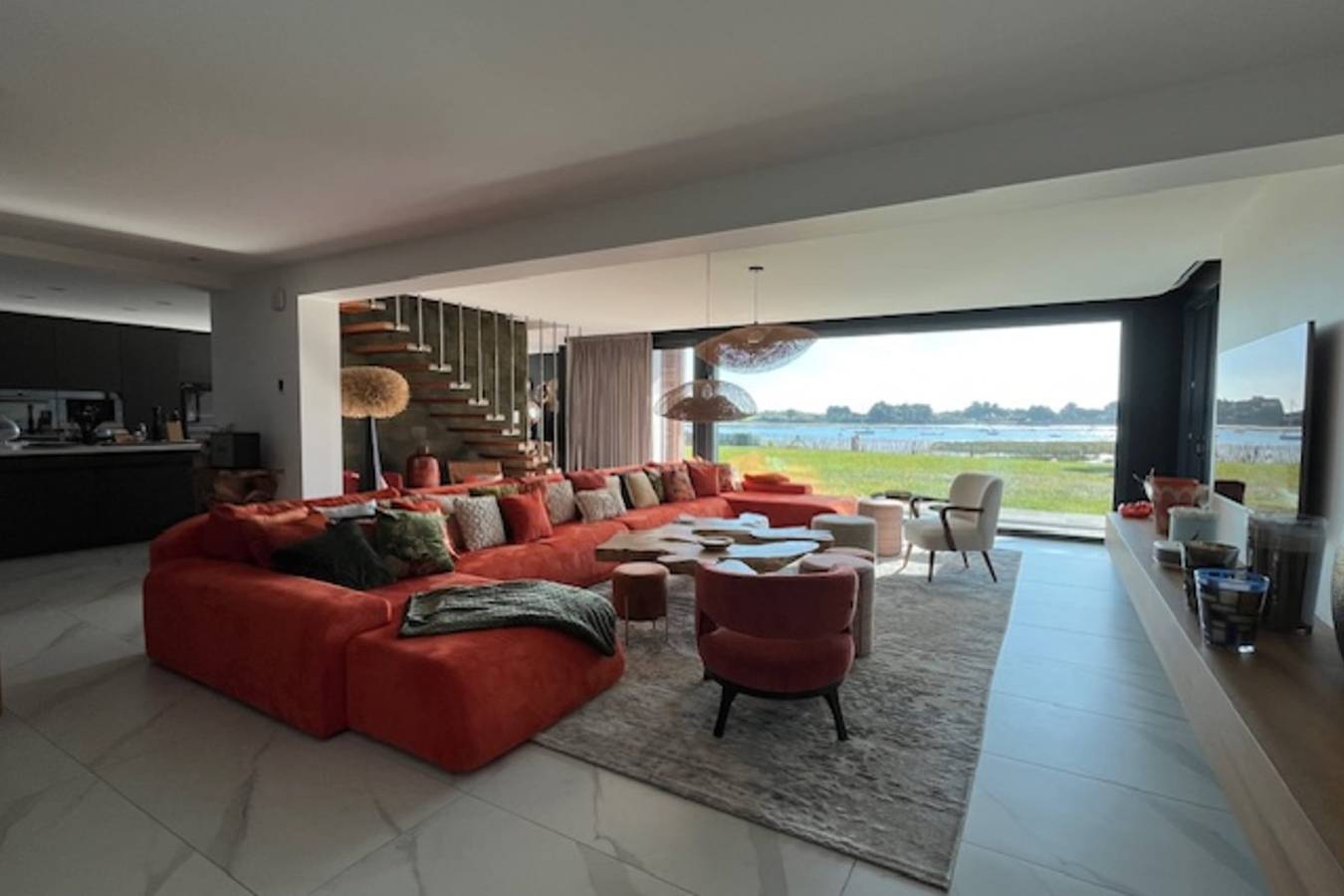 Spacious house in Séné for an ideal stay in Séné, Côte des Mégalithes