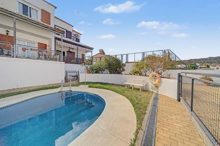 Hel lägenhet, Apartment 'Casa Vista Alegre' with Shared Pool, Wi-Fi and Air Conditioning in El Castillo de las Guardas, Sevilla Provins