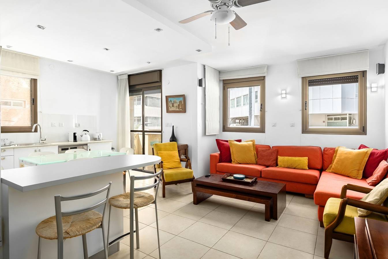 Appartement entier, Mamad Cosy Hideaway steps from Beach by Feelhome in Tel Aviv, District de Tel Aviv