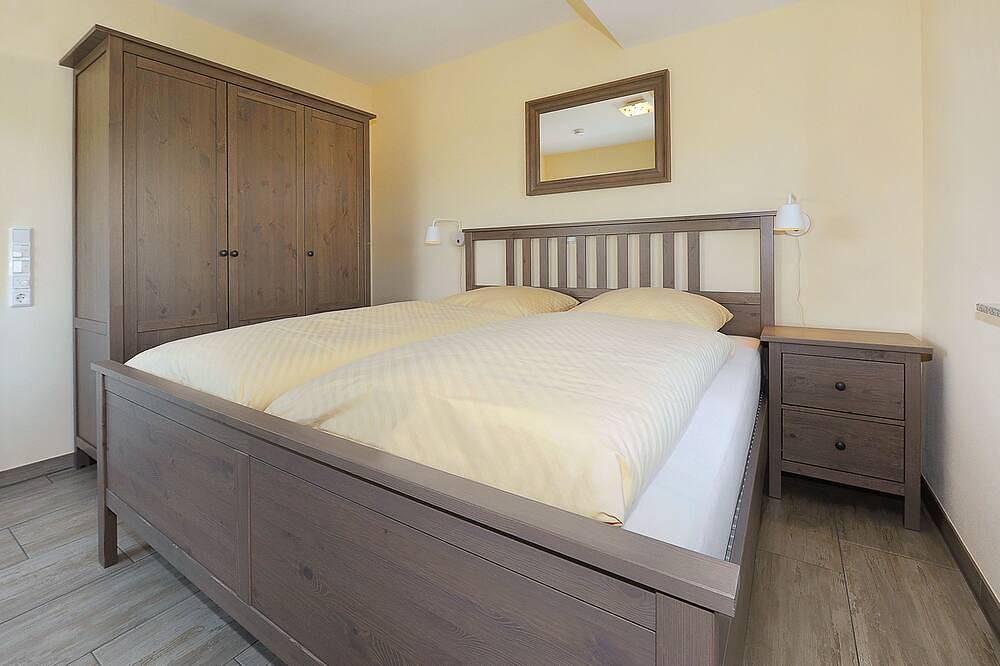 Ganze Wohnung, Besondere Aussicht - Ferienwohnung Deichblick in Bensersiel, Esens