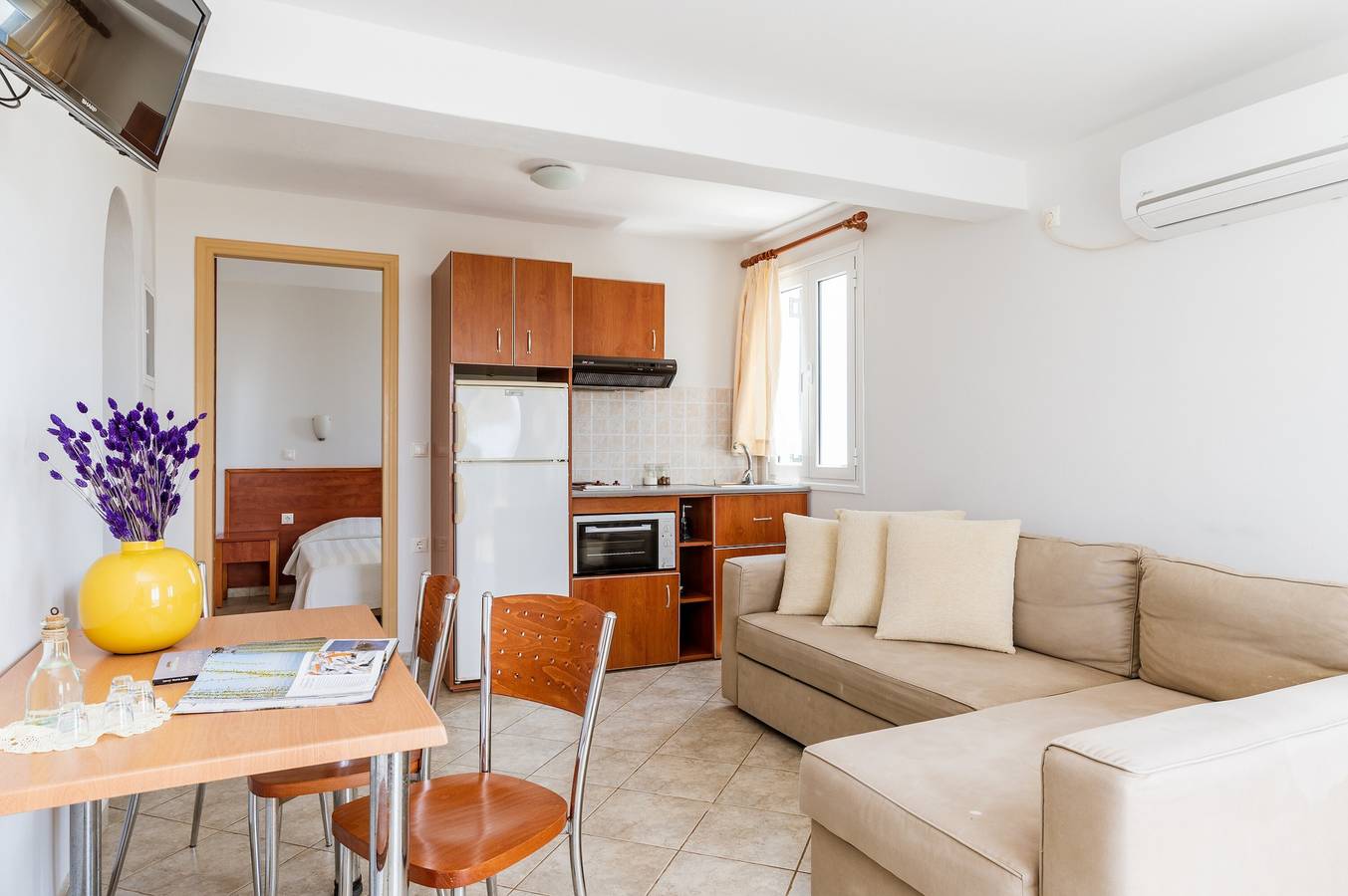 Casa de férias 'Anemologio 302 Tinos' com vista para o mar, Wi-Fi e ar condicionado in Ormos Agiou Ioannou, Tinos