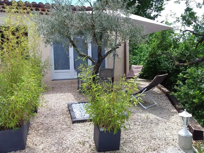 Casa de vacaciones para 2 personas, con vistas y jardín - 1