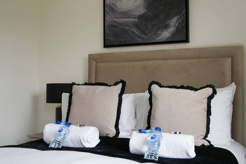 Ganze Wohnung, Apartment-Eigenes Badezimmer in Nord Lanarkshire
