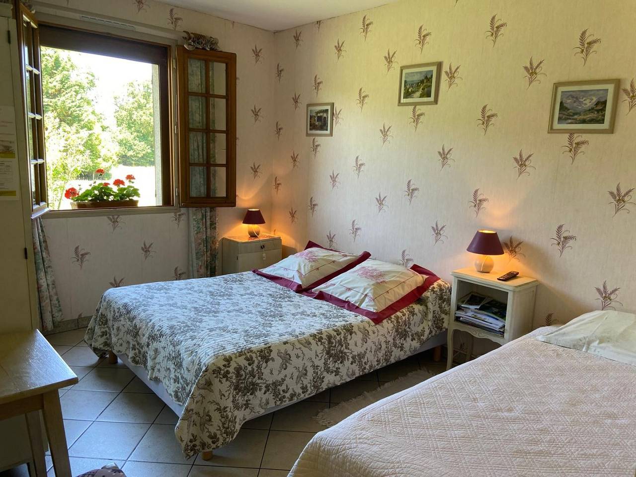 Chambres d'hotes Près de Cabourg au Calme - chambre rez de chaussée in Cresseveuille, Région de Lisieux