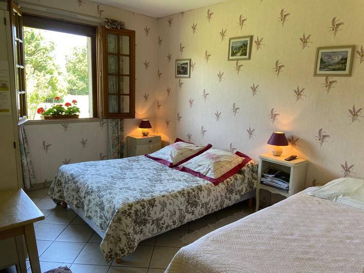 Chambre d’hôte pour 3 personnes, avec jardin dans le Calvados - 3