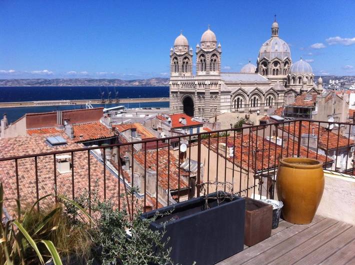 Gîte pour 6 personnes, avec balcon et vue dans Basilique De Sainte Marie Majeure La Major Marseille