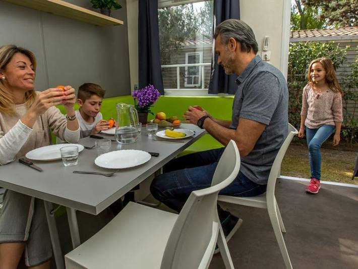 Camping Marina Plage - Mobilhome 4 personnes - Ophea 734 M6 in Vitrolles, Côte méditerranéenne (France)