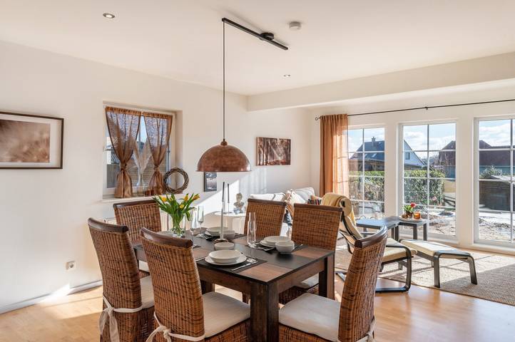 Bungalow für 6 Personen, mit Whirlpool und Garten