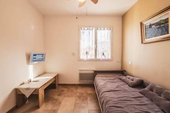 Location de vacances pour 6 personnes, avec jardin dans Prunete - 3