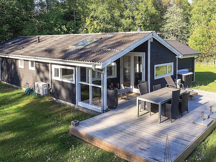 Feriehus for 5 personer, med Terrasse og Hage i Skagen