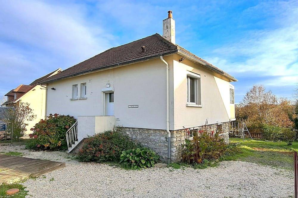 2 bedroom awesome home in Equemauville in Équemauville, Région de Lisieux