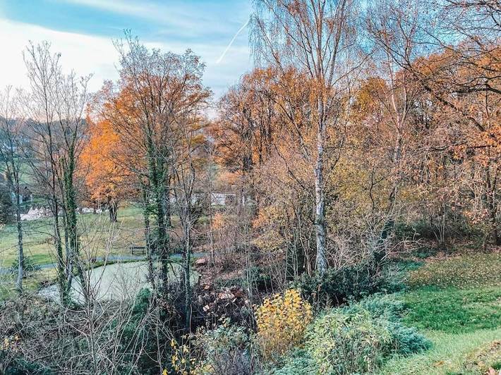 Location de vacances pour 6 personnes, avec balcon ainsi que jardin et vue à Lasne