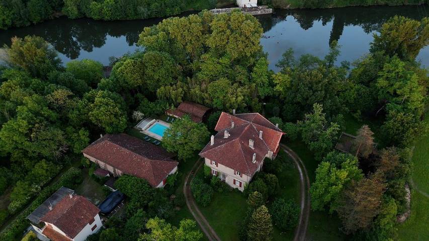 Chambre d’hôte pour 2 personnes, avec Terrasse et Jardin ainsi que Piscine et Vue à Villeneuve-sur-Lot - 3