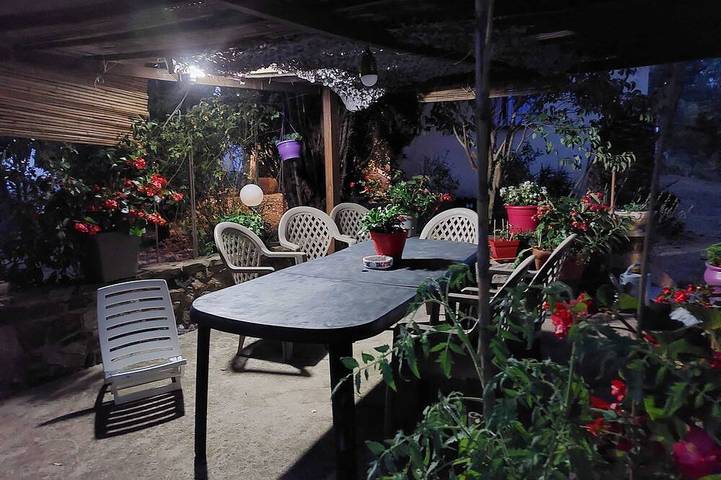 Location de vacances pour 6 personnes, avec jardin et balcon, animaux acceptés à Autignac