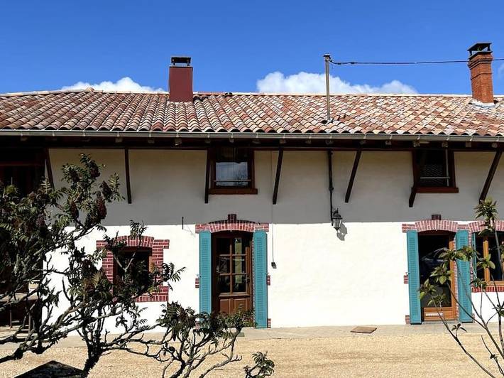 Maison de vacances pour 12 personnes, avec Balcon et Terrasse ainsi que Jardin et Piscine