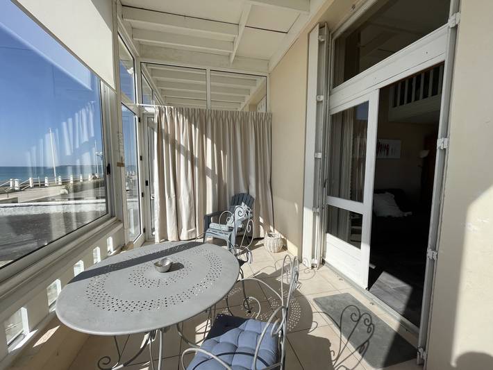 Ganze Wohnung, Duplex gemütlich, strandnah und zentral, Parkplatz, Wlan opcional in Jullouville, Côte de la Déroute