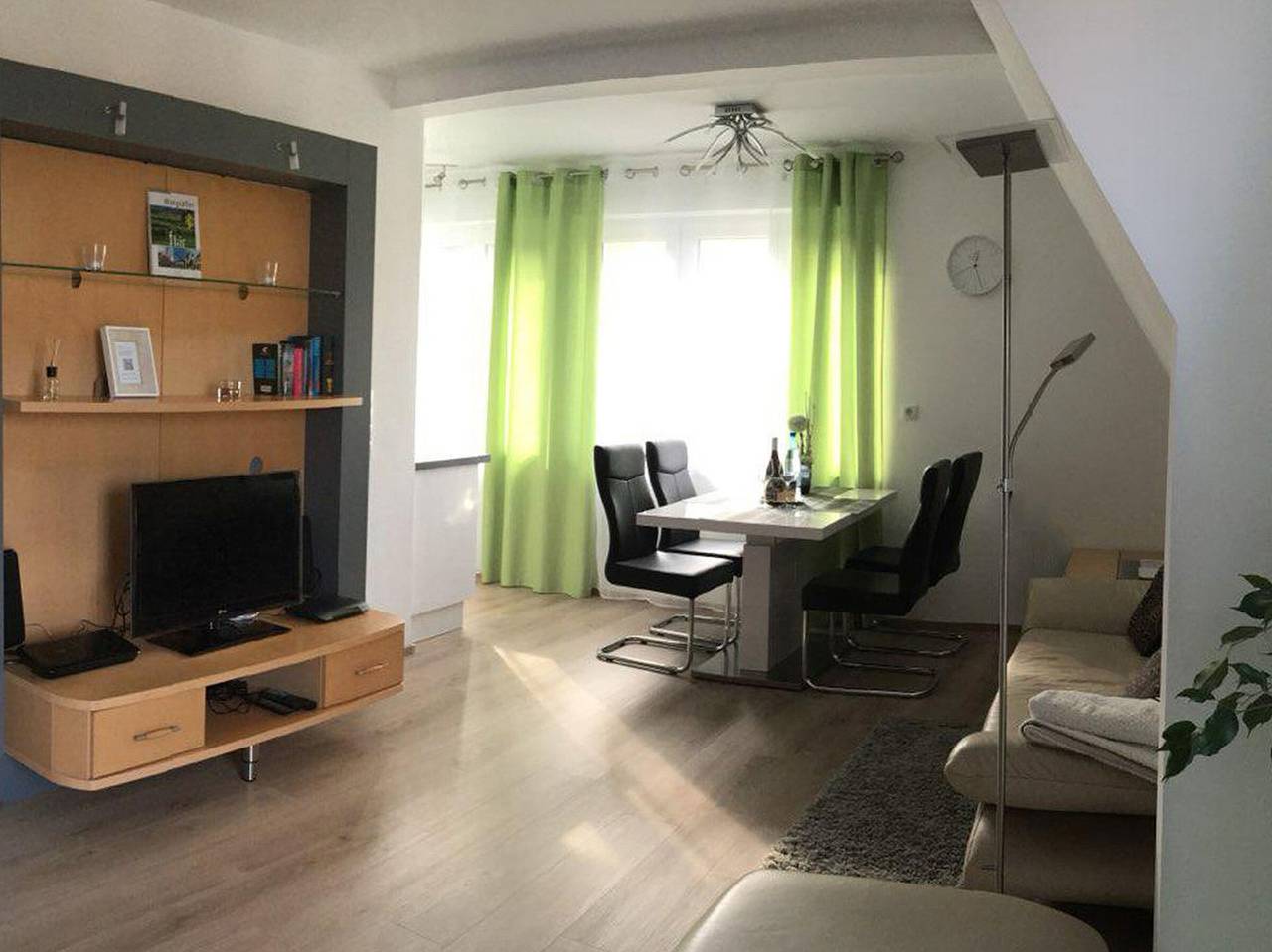 Ganze Wohnung, Ferienwohnung Schwalbennest, 51qm, 1 Schlafzimmer, max. 3 Personen in Badenweiler, Südschwarzwald