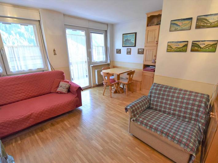 Gîte pour 6 personnes, avec terrasse, animaux acceptés à Campitello di Fassa - 2
