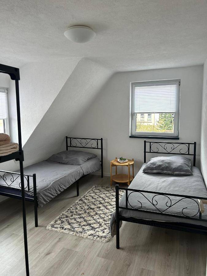 Ferienwohnung für 5 Personen, mit Terrasse in Brackenheim
