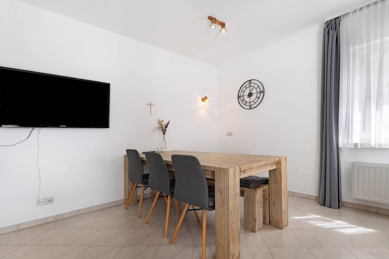 Ganze Wohnung, Ferienwohnung 'Faisst' mit privater Terrasse, privatem Garten und Wlan in Europa-Park, Kappel-Grafenhausen