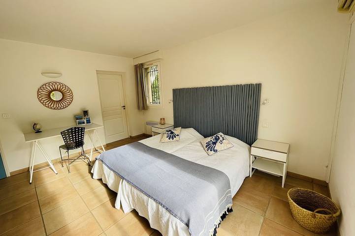 Villa pour 14 personnes, avec jardin, animaux acceptés dans Cap Bénat - 4