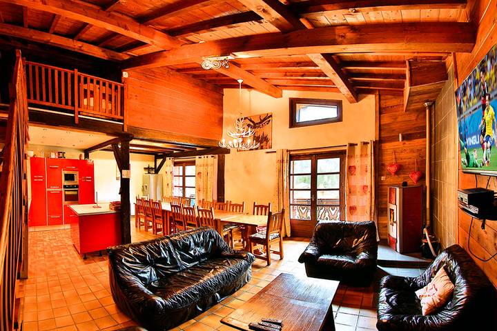 Location de vacances pour 15 personnes, avec jacuzzi ainsi que sauna et terrasse, animaux acceptés à Morzine - 3