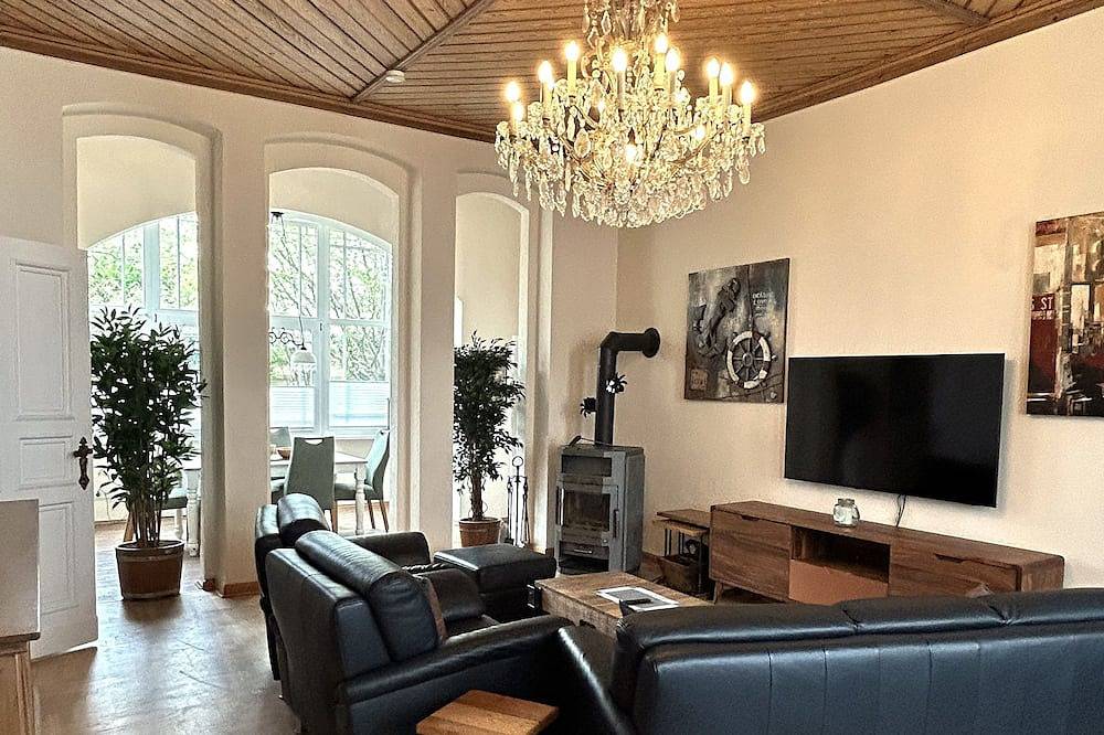 Fewo Kapitän Wilhelm - Strandvilla Rheingold in Göhren, Rügen