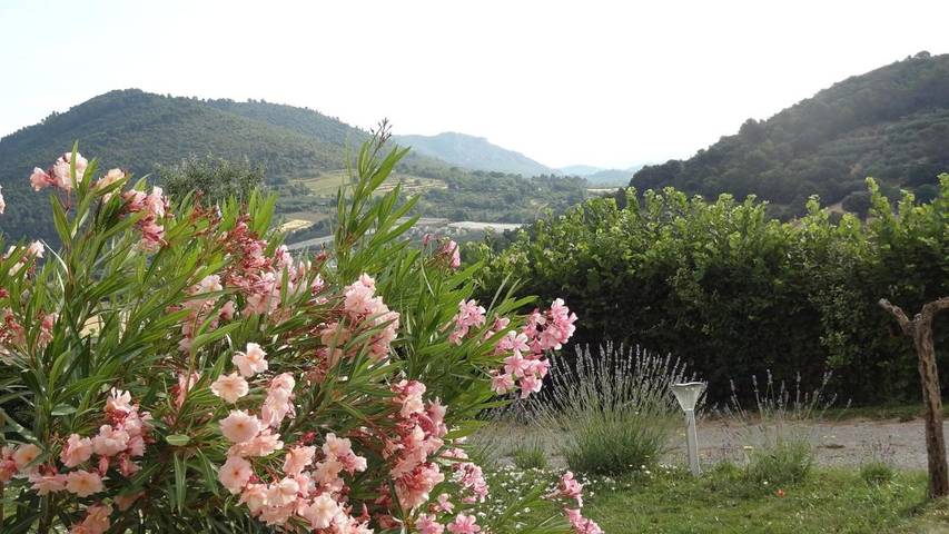 Gîte pour 4 personnes, avec vue et jardin à Manosque - 2