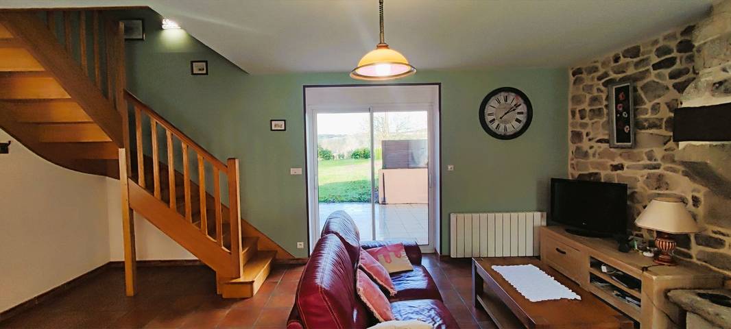 Gîte pour 4 personnes, avec jacuzzi ainsi que terrasse et jardin, animaux acceptés à Plogonnec - 3