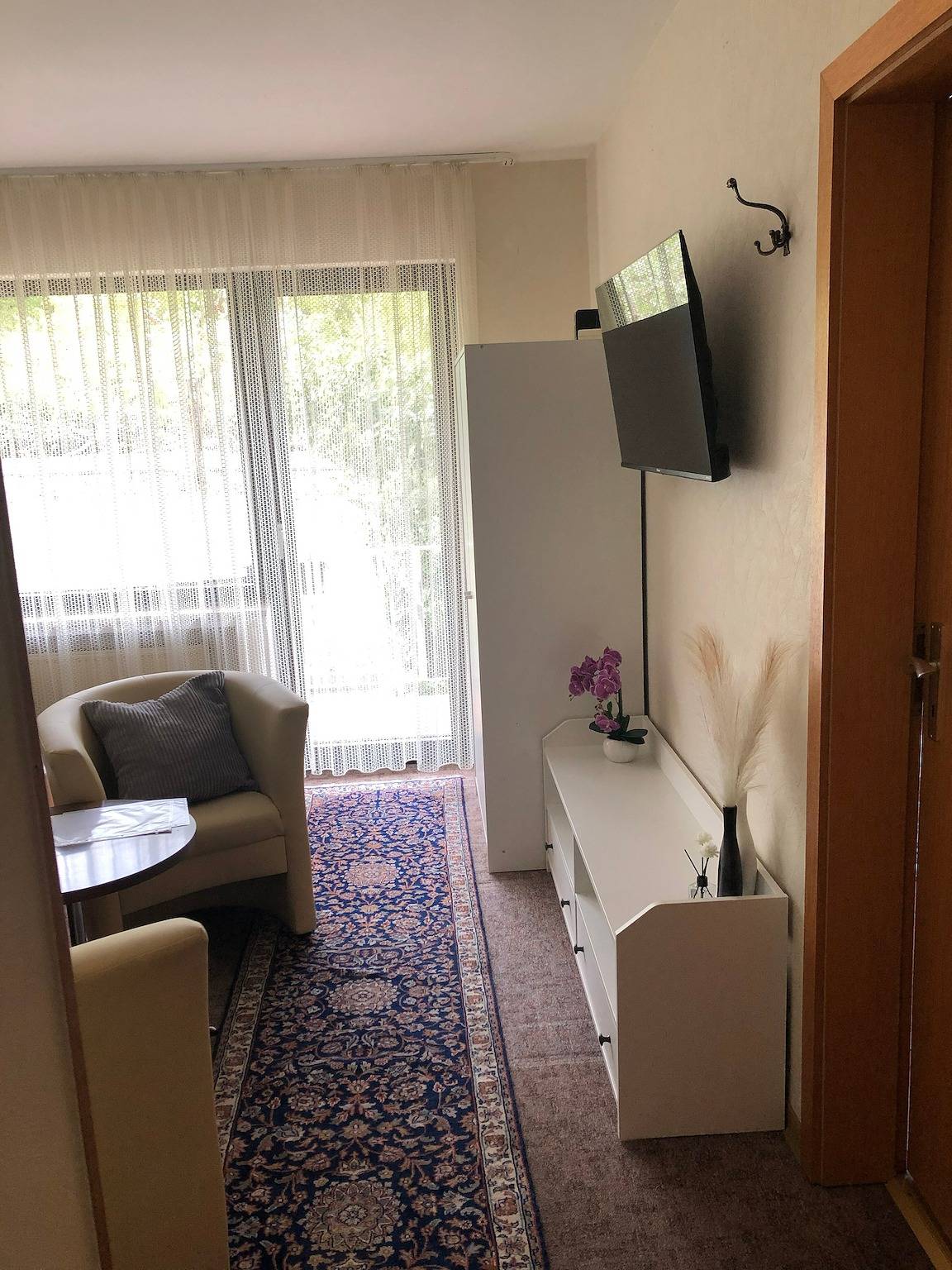 Room 'Zimmer 1 Og' with Shared Garden, Balcony and Wi-Fi in Klotten, Cochem-Zell