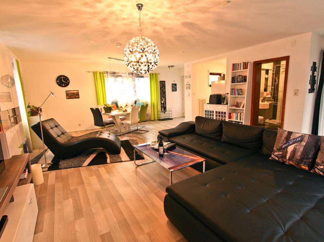 Ganze Wohnung, Ferienwohnung Dieterich 1 mit Terrasse, privatem Garten und Wi-Fi in Beuren, Albsteig Etappe 9
