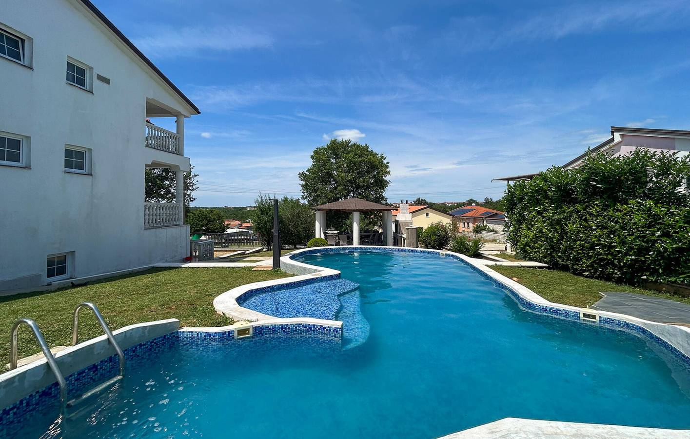 Ferienhaus für 13 Personen mit Pool in Zbandaj, Porec und Umgebung