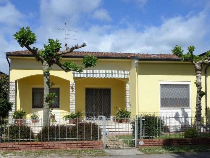 Ferienhaus für 5 Personen, mit Terrasse und Garten in Camaiore - 4