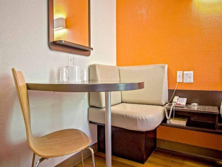 Apartamento entero, 1 Cama King | Micrfridge in Municipio de East Brunswick, Nueva Jersey