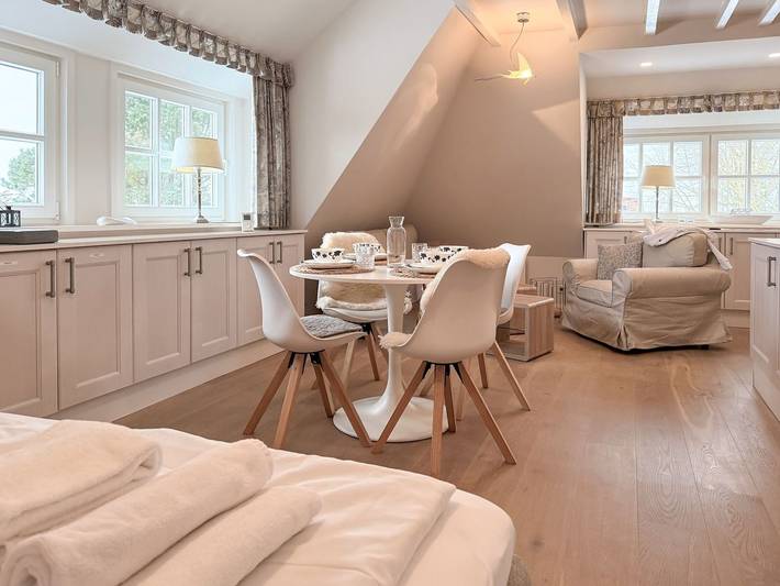Ganze Ferienwohnung, Juwel - Juwel - gemütliche renovierte Maisonettewohnung in Keitum, Sylt (Gemeinde)