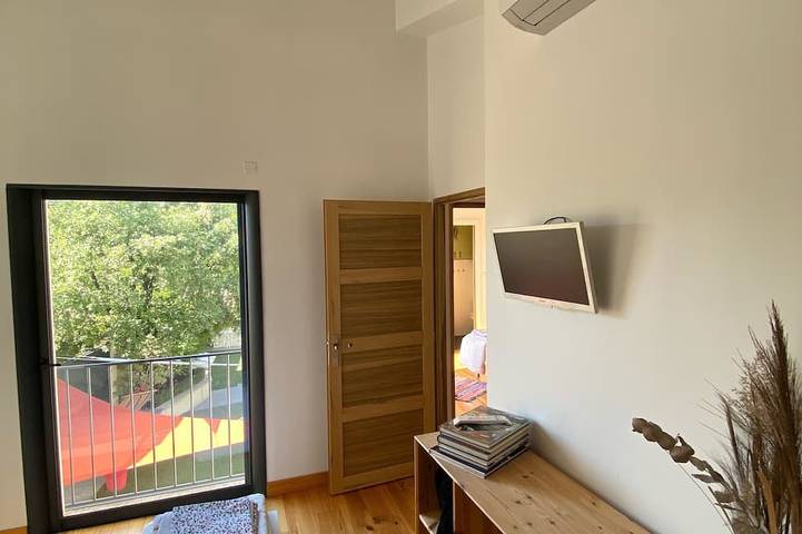 Location de vacances pour 8 personnes, avec jacuzzi ainsi que terrasse et jardin, animaux acceptés à Mondragon - 3