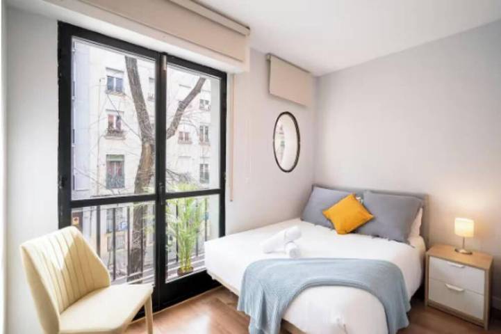 Ganze Wohnung, Modern 90 m² Apartment Near Atocha – Walk to Madrid’s Top Attractions in Atocha, Madrid