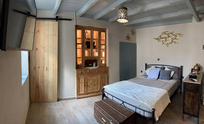 Gîte pour 2 personnes, avec terrasse et vue, animaux acceptés dans Pythagoreio - 3