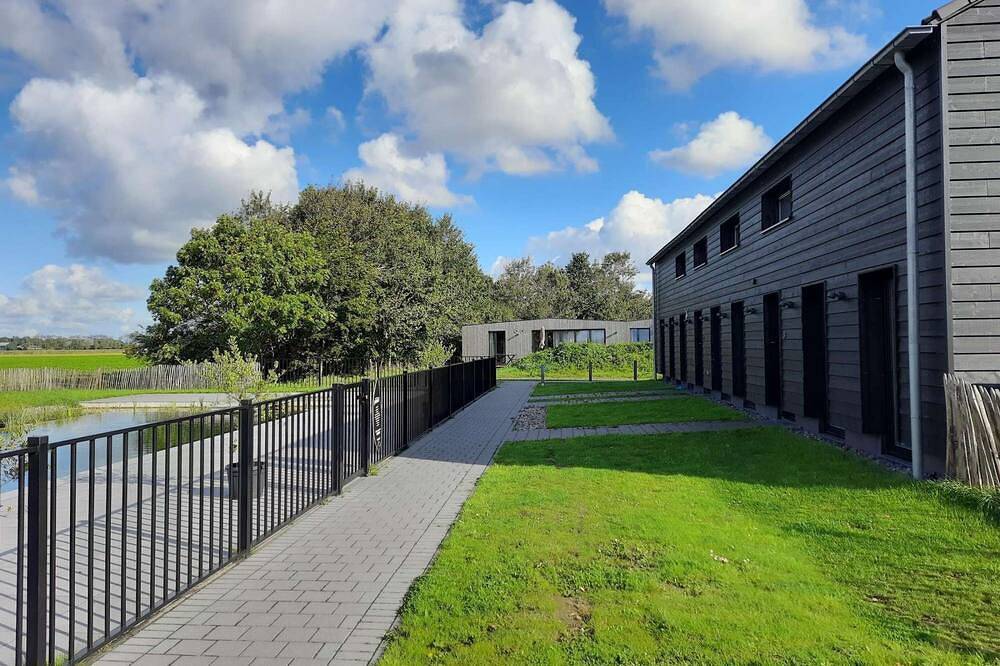 Grose Ferienwohnung mit Pool und 5 minuten Fahrzeit zum Strand in Groede, Zeeuwse Kust