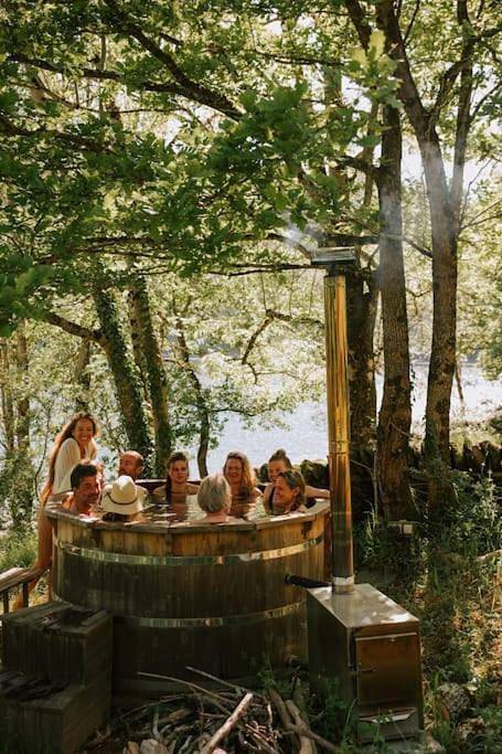 Location de vacances pour 12 personnes, avec balcon et sauna ainsi que jacuzzi et jardin à Castelnau-de-Mandailles - 4